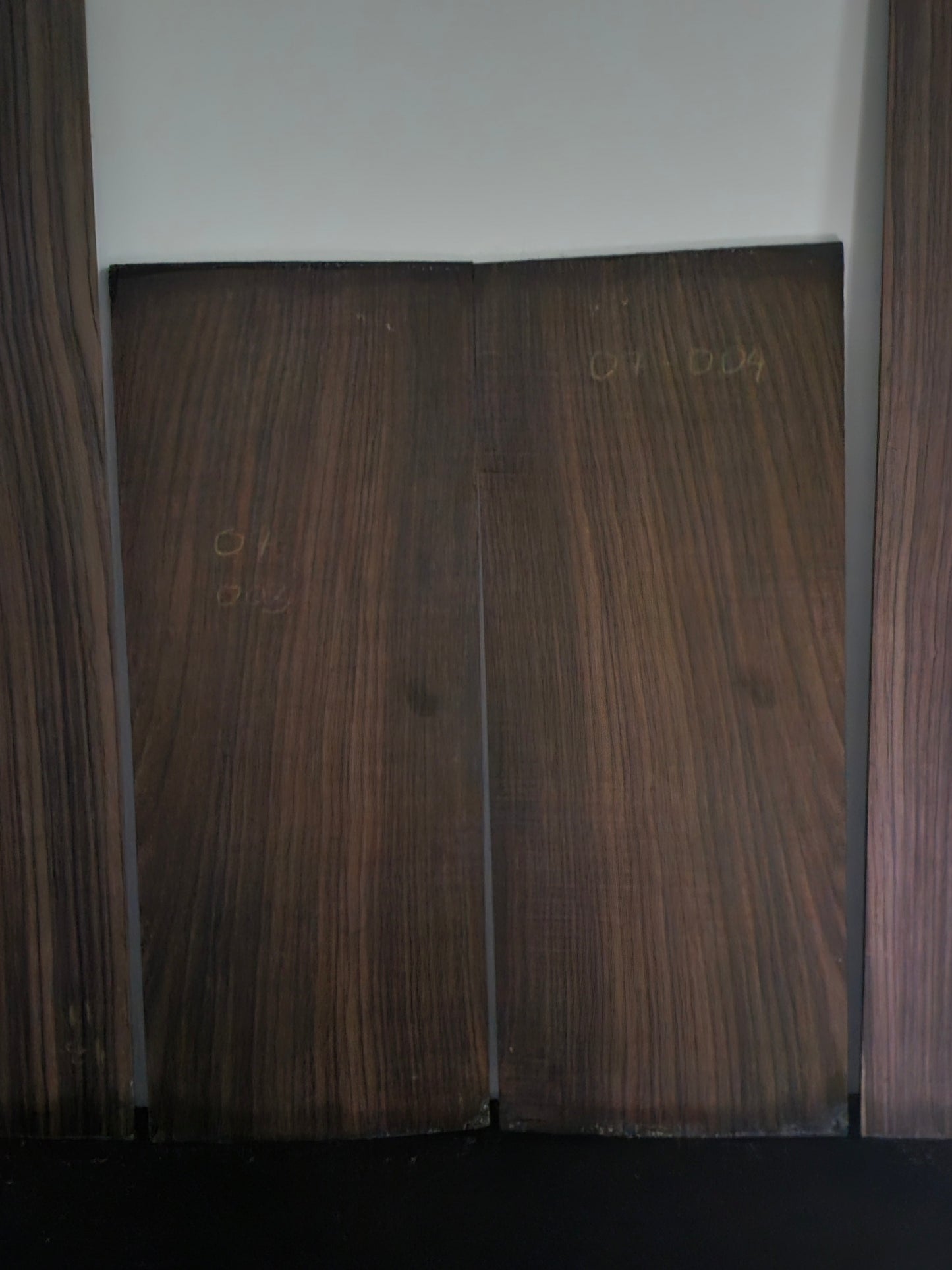 Indian rosewood acoustic guitar back and side